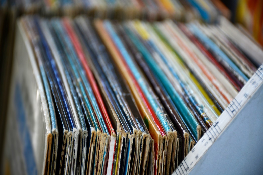 Who Buys Old Records Near Me | The Vinyl Underground at 7th Heaven